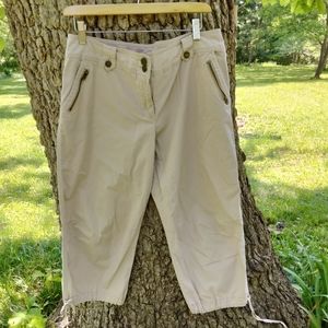 ⬇️Price Drop!⬇️ AGB Capri Pants in size 10